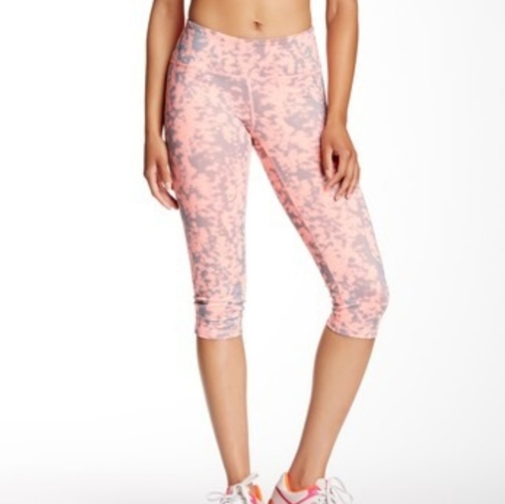 Zella coral/gray crop leggings